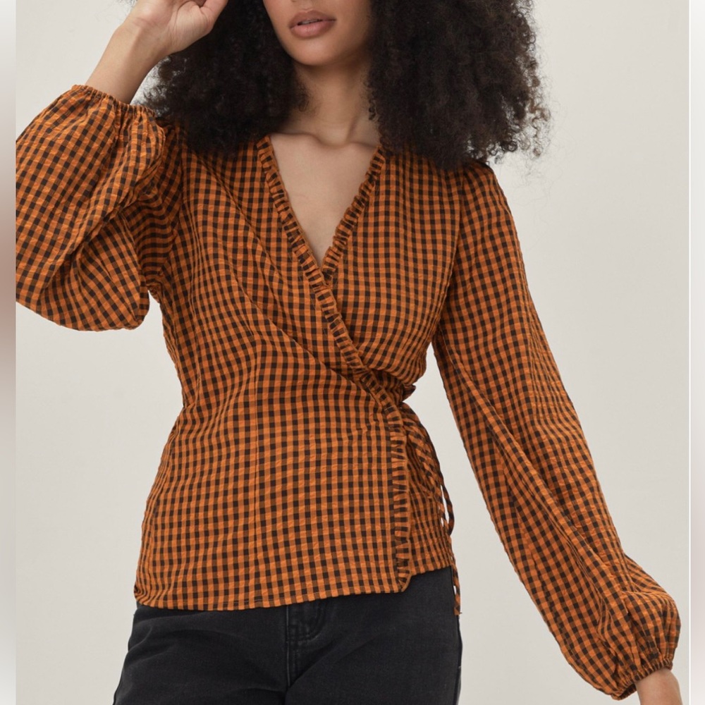 PUFF SLEEVE WRAP FRONT TOP